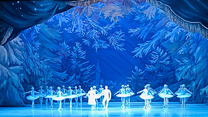 Mariinsky-Theater-ballet-Swan-Lake