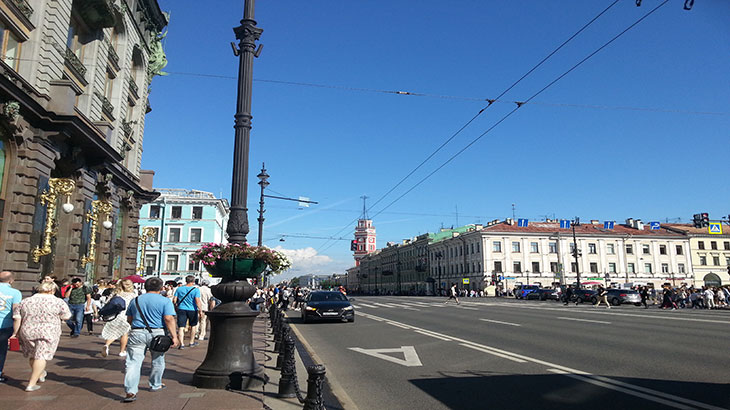 Nevsky-Avenue-in-St-Petersburg