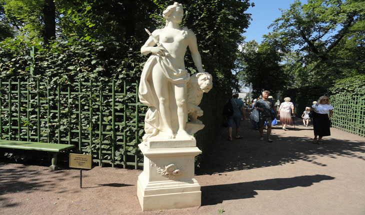 M-Gropelli-1717-Allegory-of-Sincerity-St-Petersburg-Main-Alley