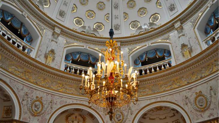 the-center-of-the-palace-ensemble-the-domed-hall-rotunda-Pavlovsk-Palace